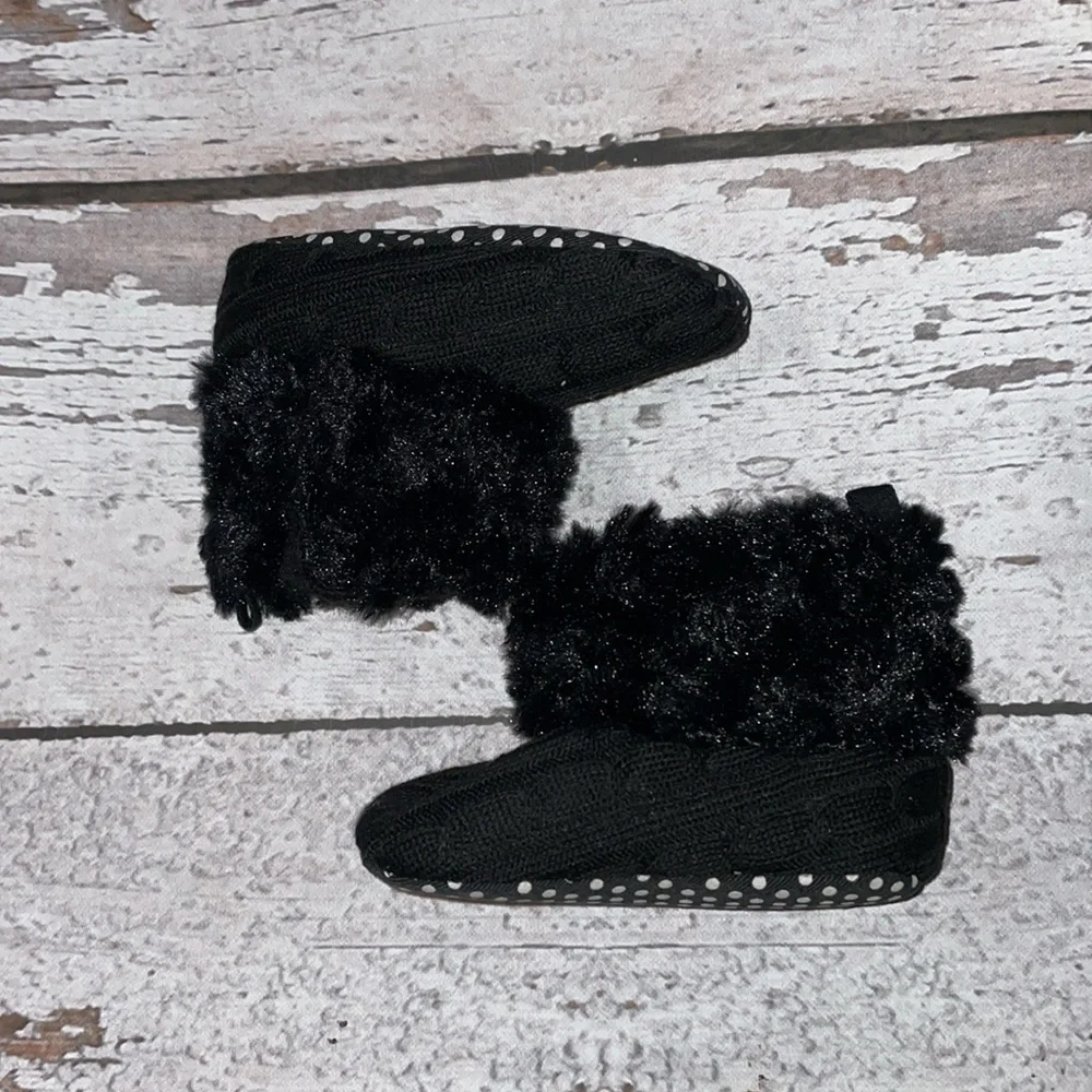 Knit & Faux Fur Baby Booties - Sz 4
